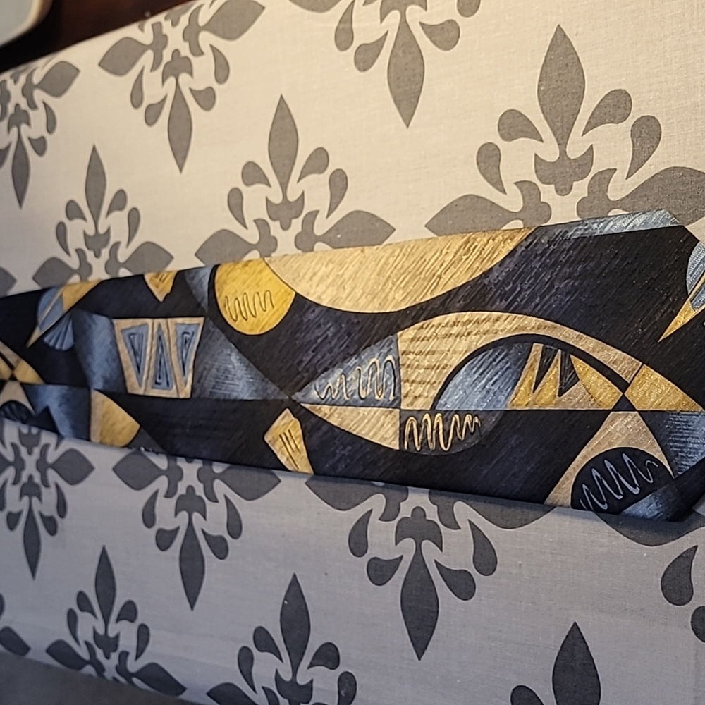 Daniel de Fasson Silk Tie with Navy, Blue, and Gold